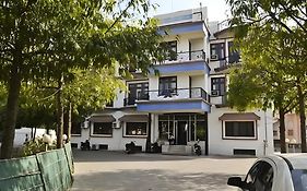 Hotel Amrapali